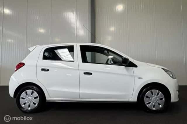 Mitsubishi Space (2014) thumbnail 5