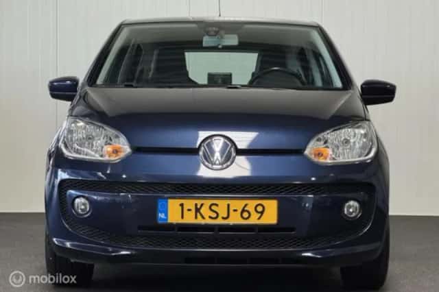Volkswagen Up! (2013) thumbnail 4