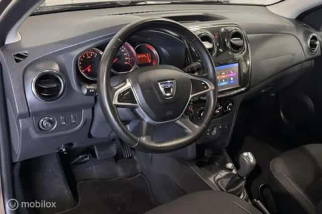 Dacia Logan (2017) thumbnail 6