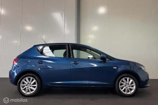 SEAT Ibiza (2017) thumbnail 5
