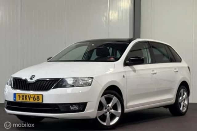 Škoda Rapid (2014) thumbnail 1
