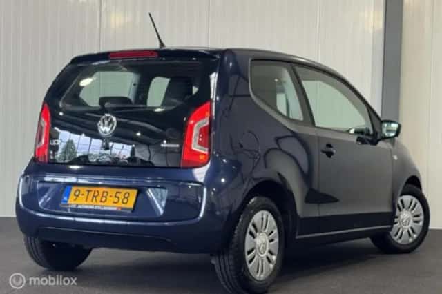 Volkswagen Up! (2014) thumbnail 6