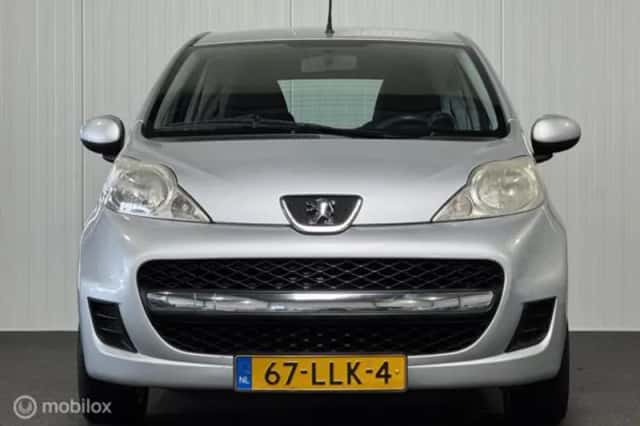 Peugeot 107 (2010) thumbnail 4