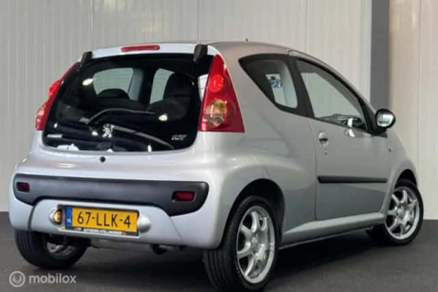 Peugeot 107 (2010) thumbnail 6