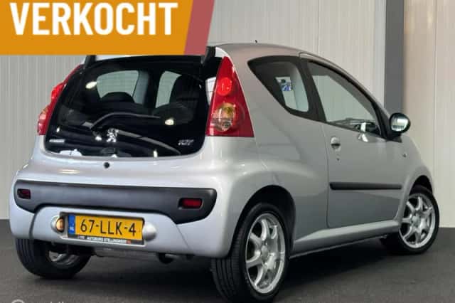 Peugeot 107 (2010) thumbnail 6