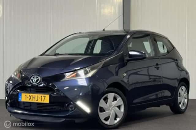 Toyota Aygo (2014) thumbnail 1