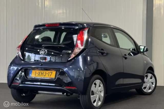Toyota Aygo (2014) thumbnail 6