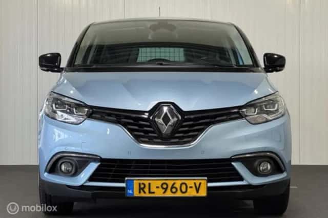 Renault Scénic (2018) thumbnail 4