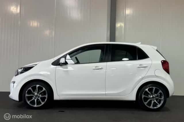 Kia Picanto (2019) thumbnail 3