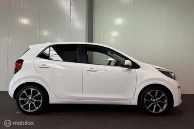 Kia Picanto (2019) thumbnail 5