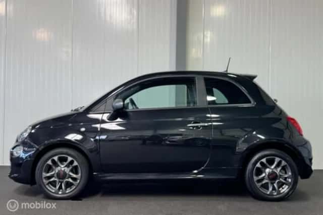 Fiat 500 (2018) thumbnail 3