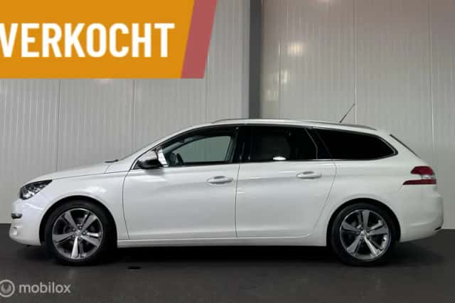 Peugeot 308 (2015) thumbnail 3