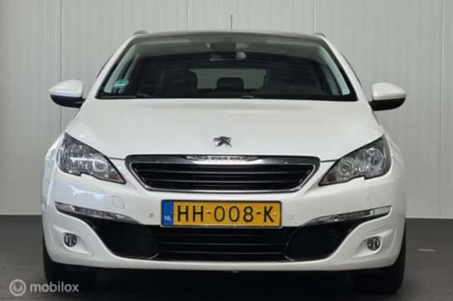 Peugeot 308 (2015) thumbnail 5