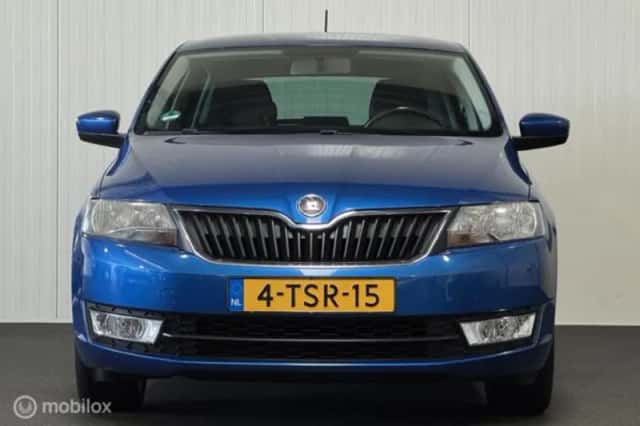 Škoda Rapid (2014) thumbnail 4