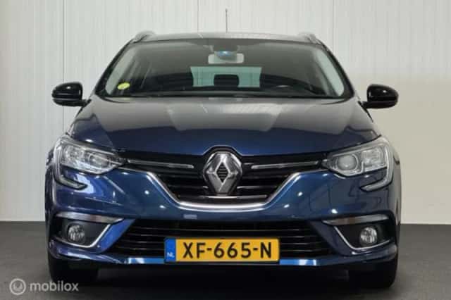 Renault Mégane (2018) thumbnail 4