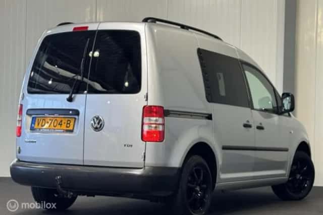 Volkswagen Caddy (2013) thumbnail 6