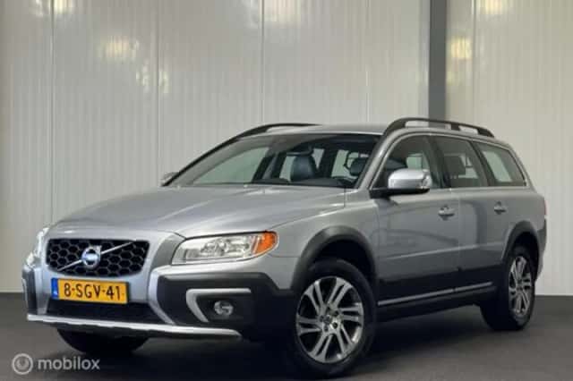 Volvo XC70 (2013) thumbnail 1