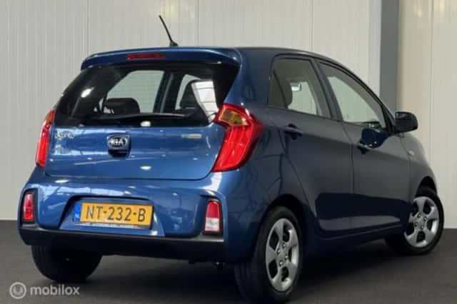 Kia Picanto (2017) thumbnail 6