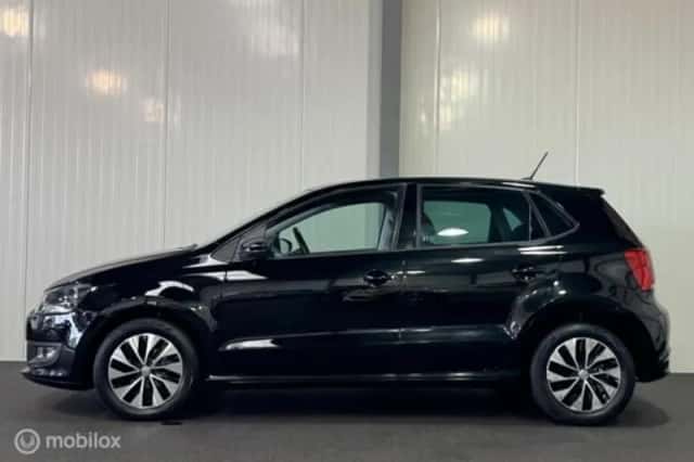 Volkswagen Polo (2015) thumbnail 3