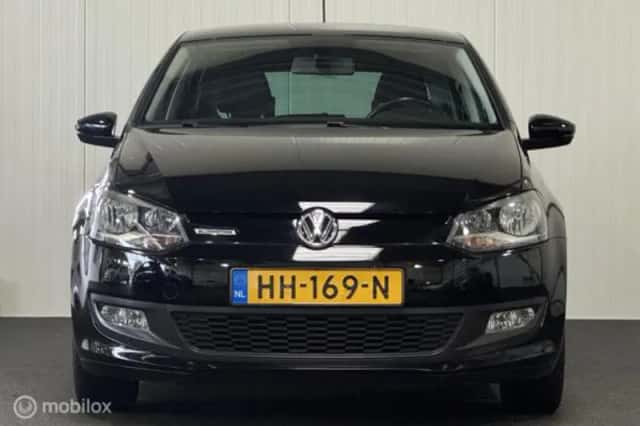 Volkswagen Polo (2015) thumbnail 4