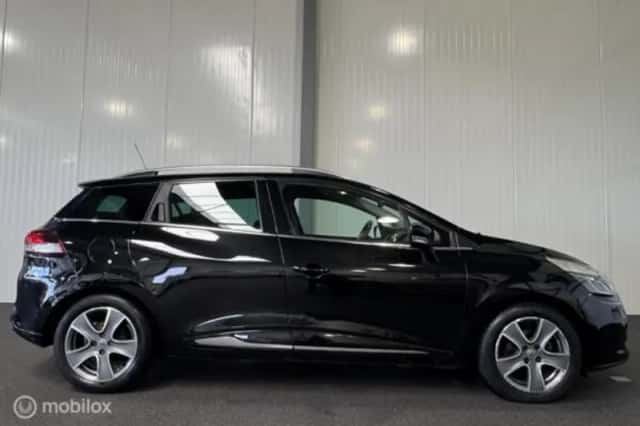 Renault Clio (2015) thumbnail 5