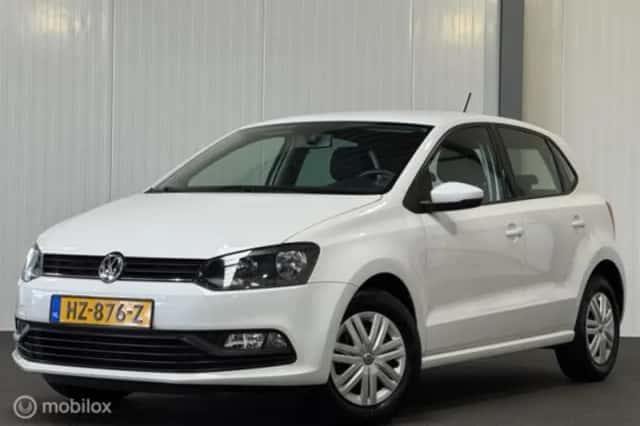Volkswagen Polo (2016) thumbnail 1