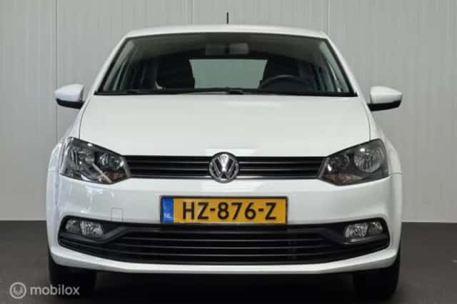 Volkswagen Polo (2016) thumbnail 4