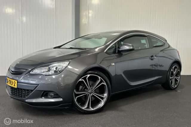 Opel Astra (2012) thumbnail 1