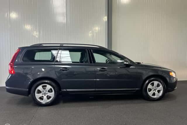 Volvo V70 (2009) thumbnail 4