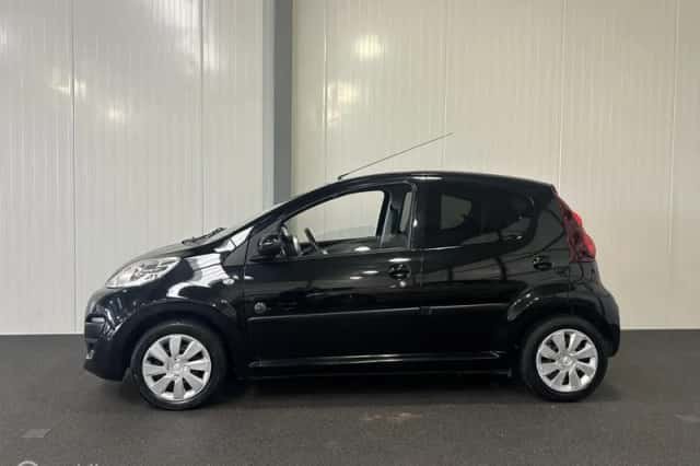 Peugeot 107 (2013) thumbnail 2