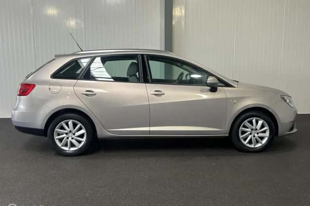 SEAT Ibiza (2012) thumbnail 4