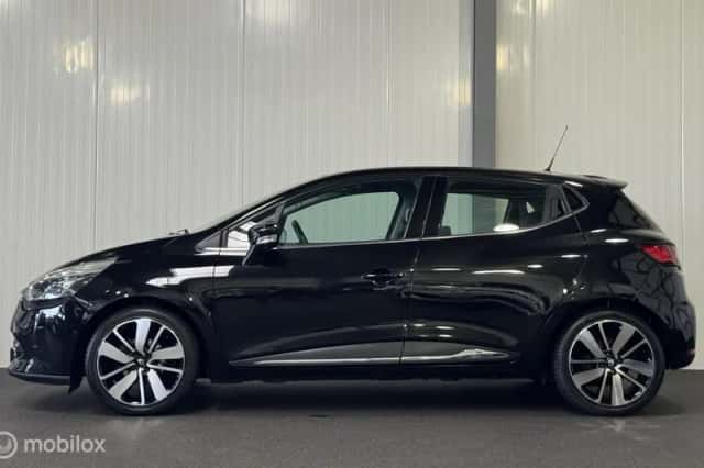 Renault Clio (2014) thumbnail 3