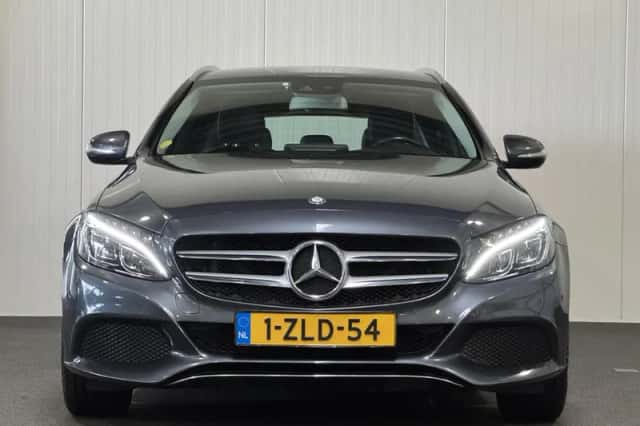 Mercedes-Benz C-Klasse (2015) thumbnail 4