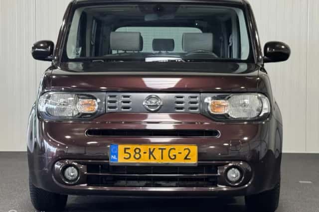 Nissan Cube (2010) thumbnail 4