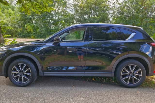 Mazda CX-5 (2018) thumbnail 2