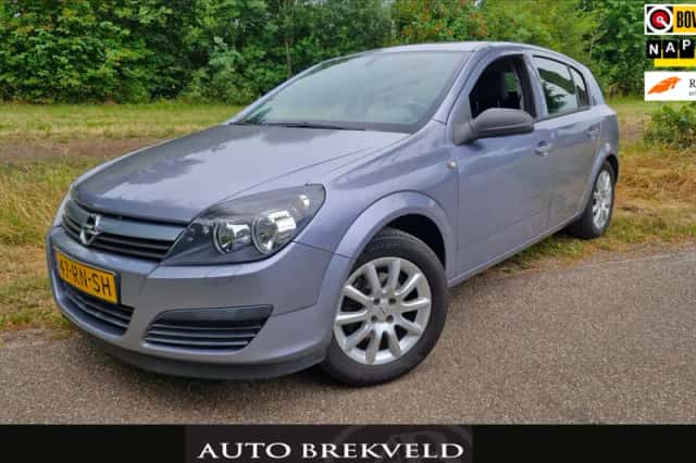 Opel Astra (2005) thumbnail 2