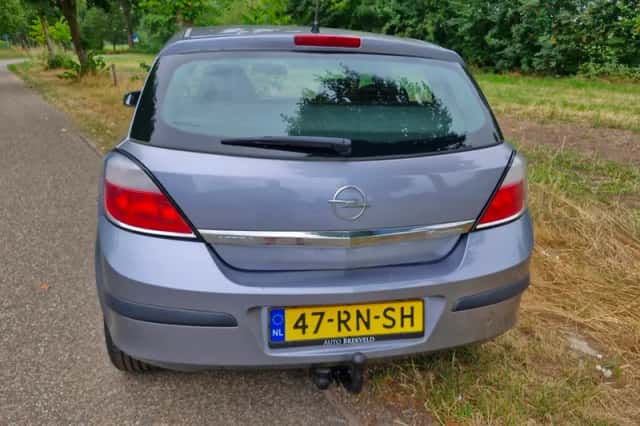 Opel Astra (2005) thumbnail 5