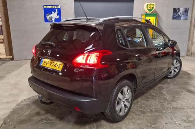 Peugeot 2008 (2008) thumbnail 6
