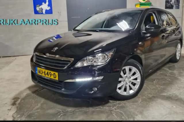 Peugeot 308 (2017) thumbnail 1