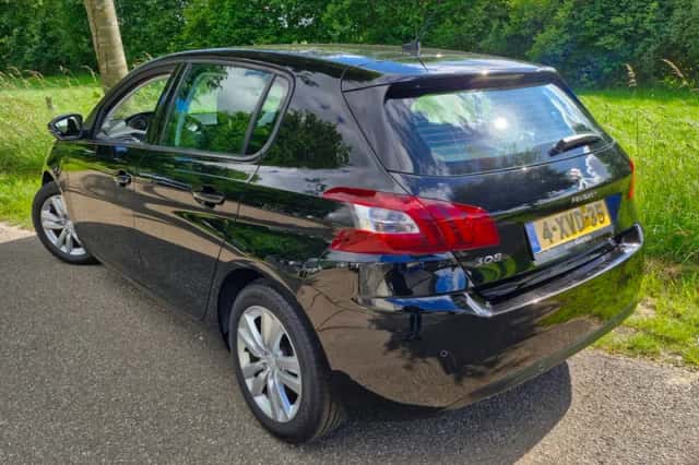 Peugeot 308 (2014) thumbnail 4