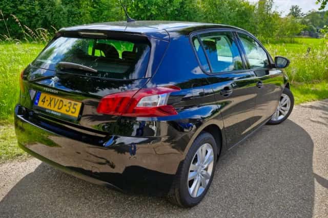 Peugeot 308 (2014) thumbnail 6