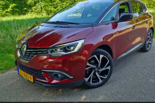 Renault Scénic (2017) thumbnail 1