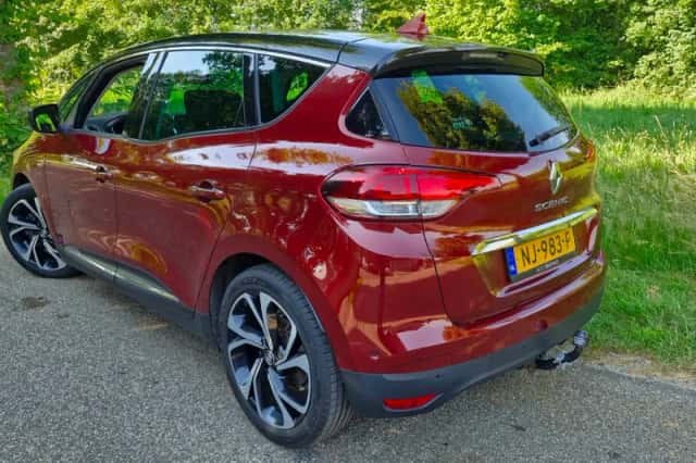 Renault Scénic (2017) thumbnail 4