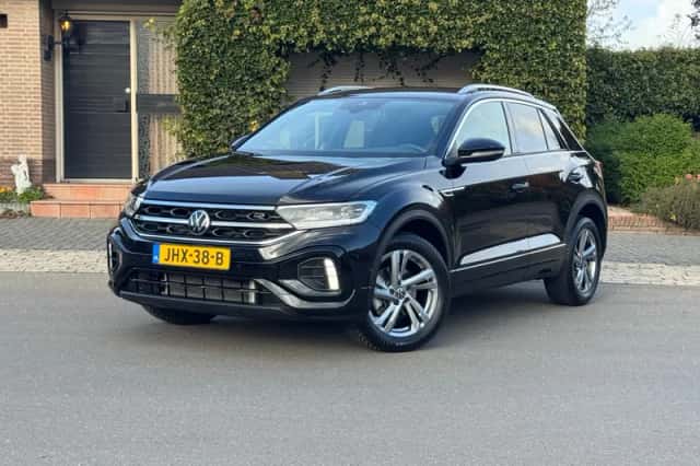 Volkswagen T-Roc (2025) thumbnail 2