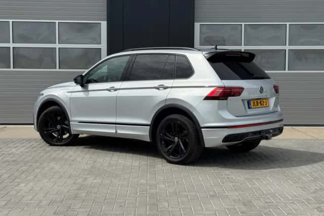 Volkswagen Tiguan (2022) thumbnail 5