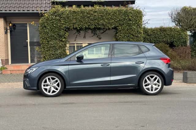 SEAT Ibiza (2021) thumbnail 3