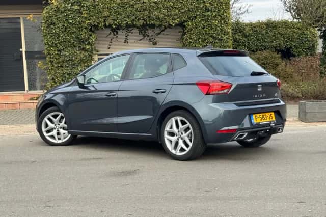 SEAT Ibiza (2021) thumbnail 5