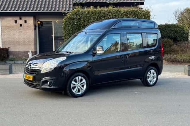 Opel Combo (2017) thumbnail 1