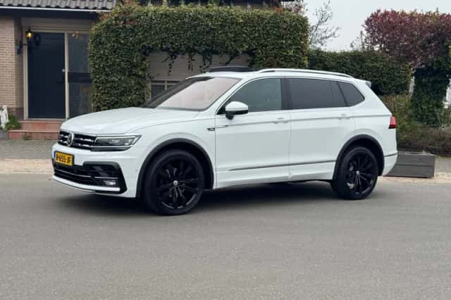 Volkswagen Tiguan (2020) thumbnail 1