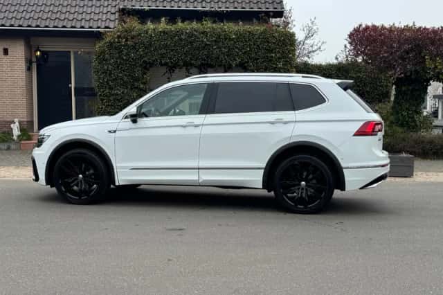 Volkswagen Tiguan (2020) thumbnail 4